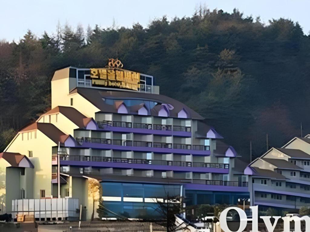 Hyundai Elliot Hotel And Resort Pyeongchang Ngoại thất bức ảnh