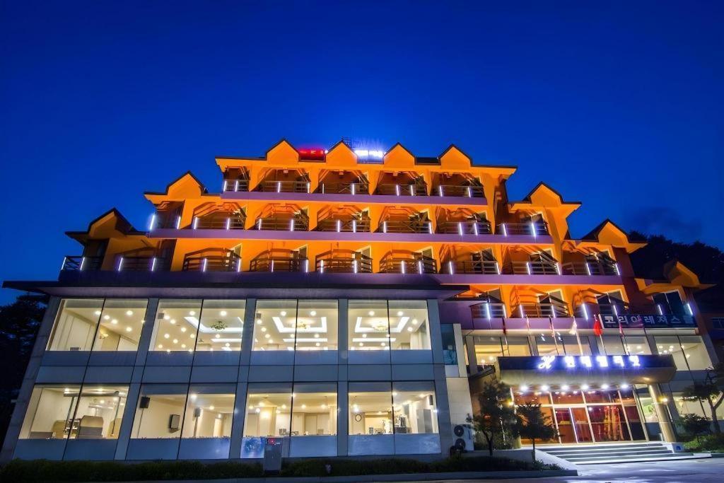 Hyundai Elliot Hotel And Resort Pyeongchang Ngoại thất bức ảnh